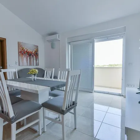 Sandrina Appartement Vrsi